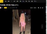 布兰妮被曝精神状态堪忧 家里都是狗大便